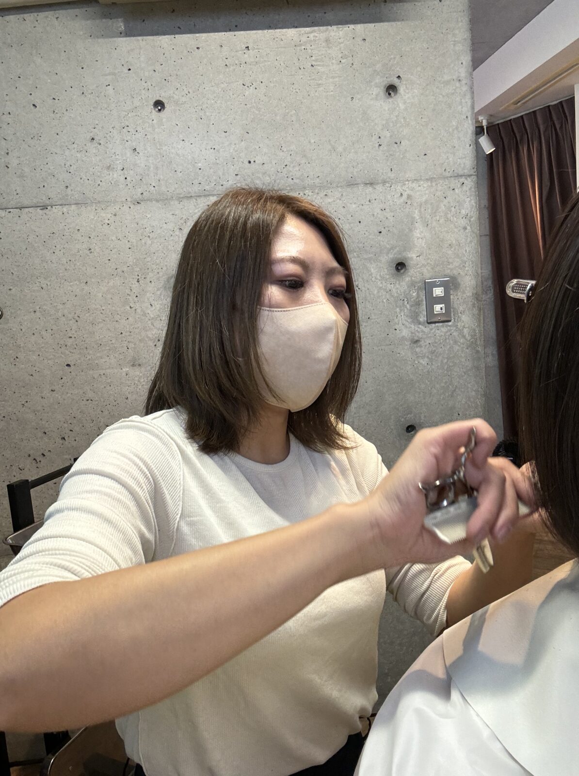 秋のヘアカラー　人気スタイリスト　ランキングが高い美容院　岐阜柳津町　ヘアーラウル