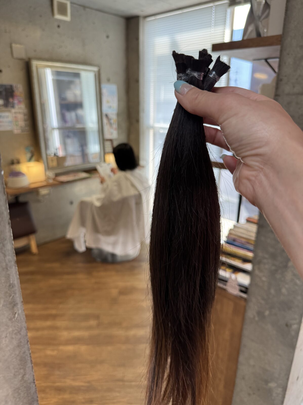 ヘアドネーション　バッサリカット　人気スタイリスト　ランキングが高い美容院　白髪染め　ハゲ予防　美革ストレート　岐阜柳津町　ヘアーラウル