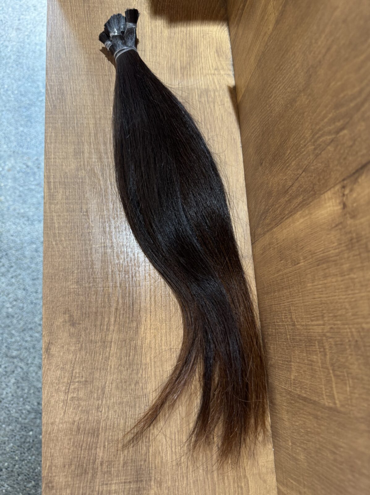 ヘアドネーション　バッサリカット　人気スタイリスト　ランキングが高い美容院　白髪染め　ハゲ予防　美革ストレート　岐阜柳津町　ヘアーラウル