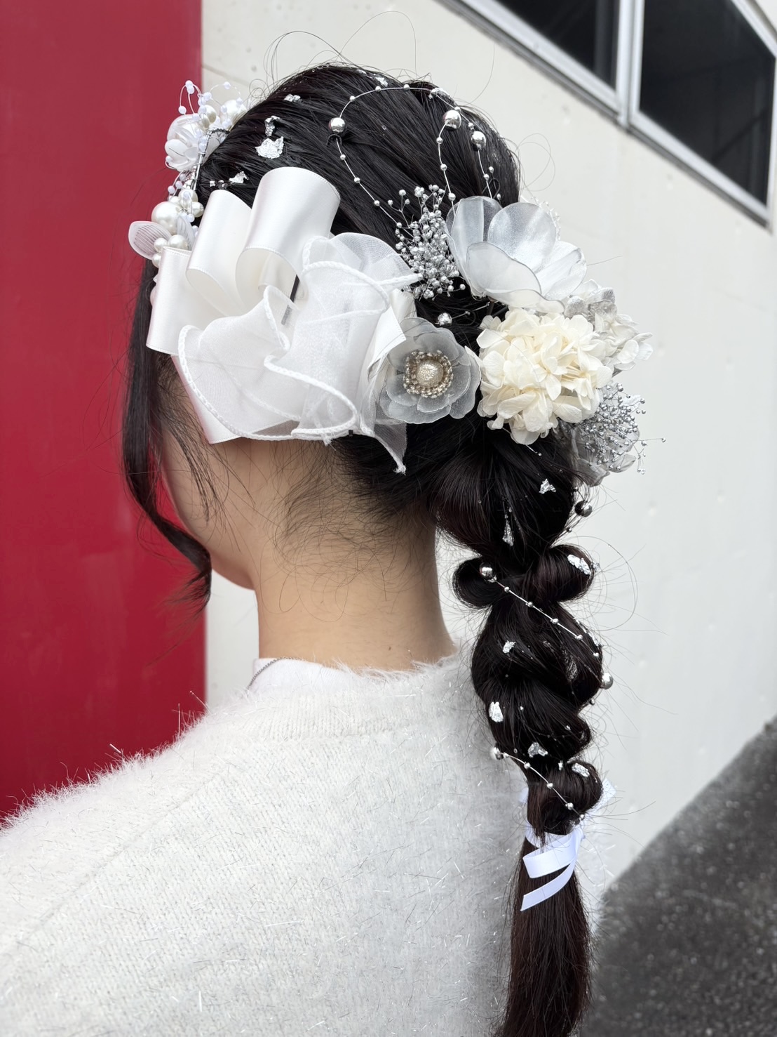 ローポニー お花アレンジ ヘアセット 成人式前撮り  人気スタイリスト ランキングが高い美容院 白髪染め ハゲ予防 美革ストレート 岐阜柳津町 ヘアーラウル