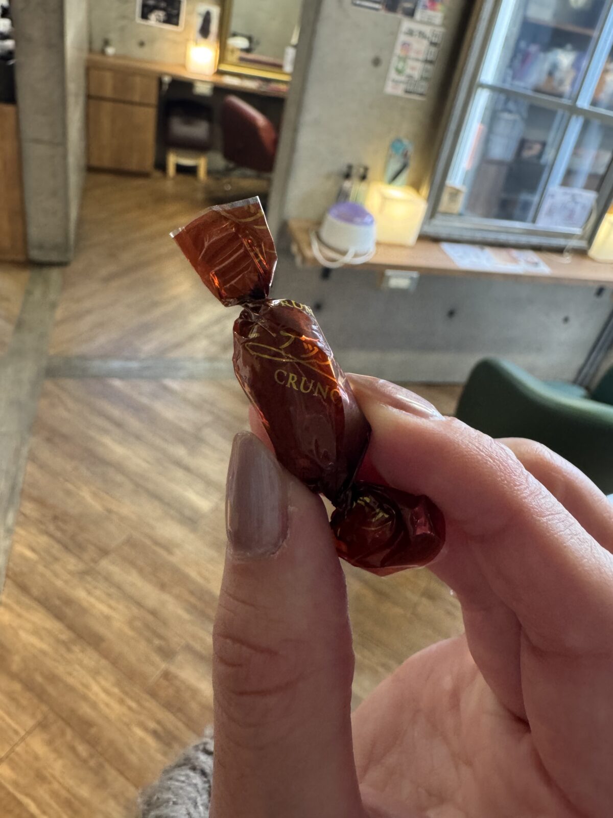 飴ちゃん 人気スタイリスト ランキングが高い美容院 白髪染め ハゲ予防 美革ストレート 岐阜柳津町 ヘアーラウル