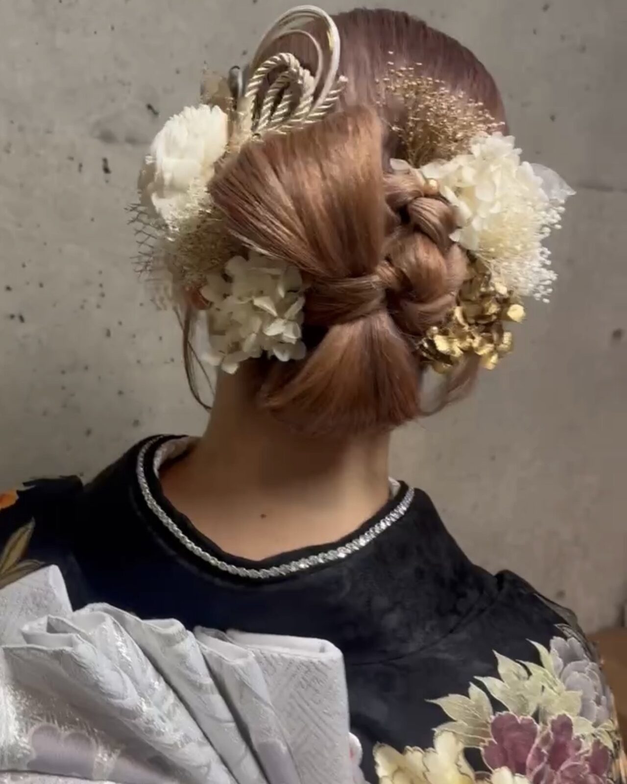 カチモリリボン　成人式　ヘアセット　人気スタイリスト　ランキングが高い美容院　白髪染め　ハゲ予防　美革ストレート　岐阜柳津町　ヘアーラウル