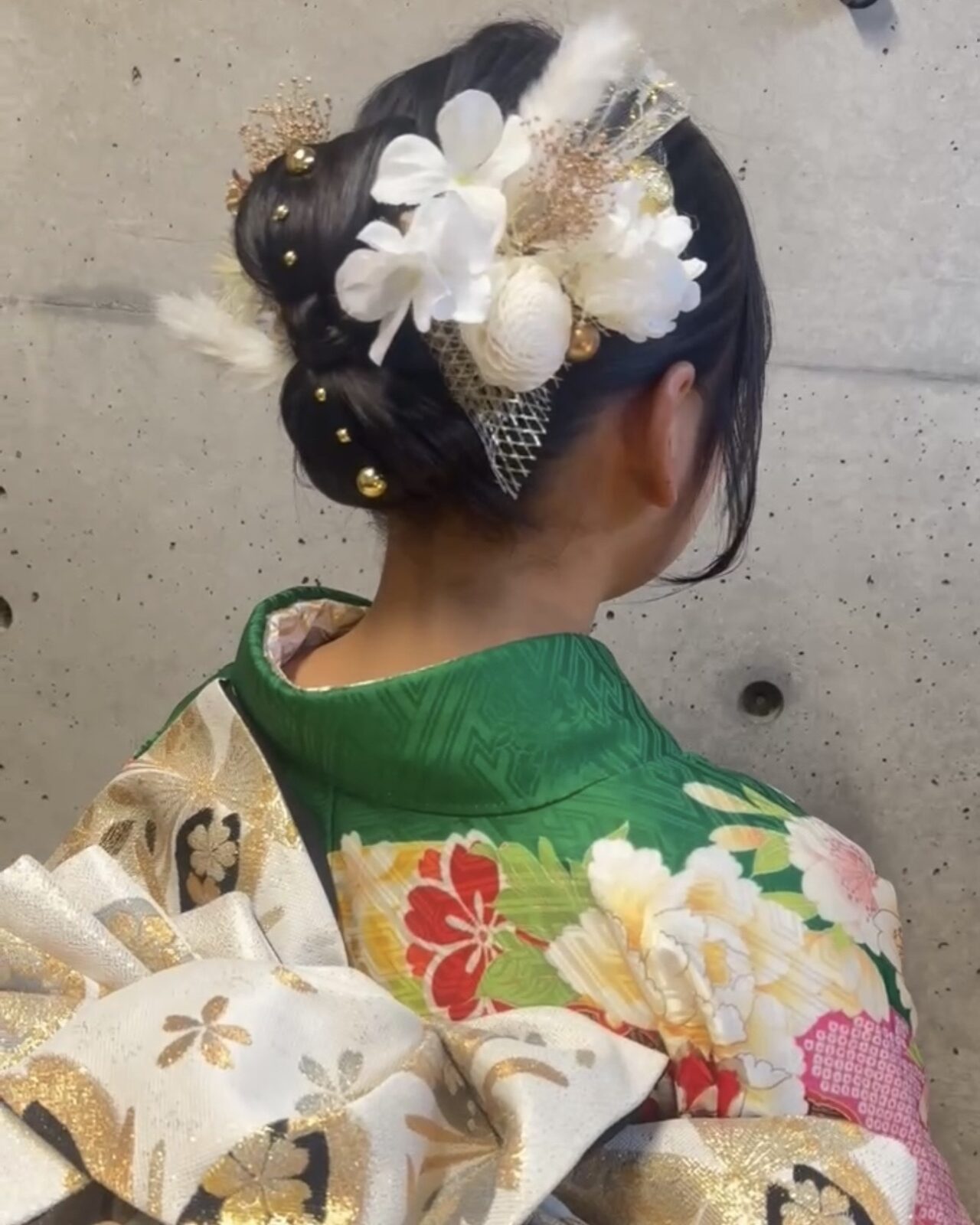 カチモリリボン　　成人式　ヘアセット　人気スタイリスト　ランキングが高い美容院　白髪染め　ハゲ予防　美革ストレート　岐阜柳津町　ヘアーラウル