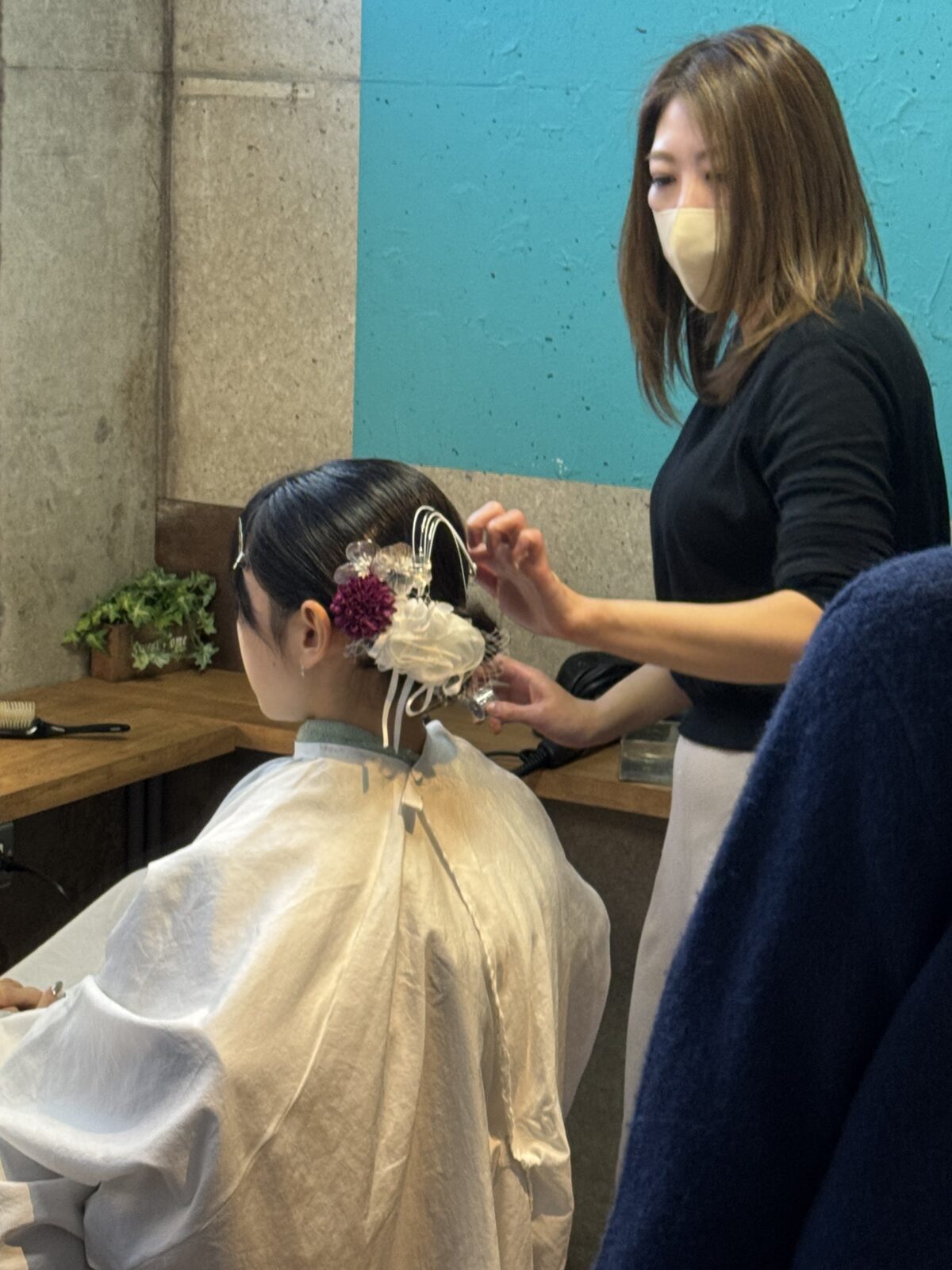 成人式　シニヨンヘア　ヘアセット　人気スタイリスト　ランキングが高い美容院　白髪染め　ハゲ予防　美革ストレート　岐阜柳津町　ヘアーラウル