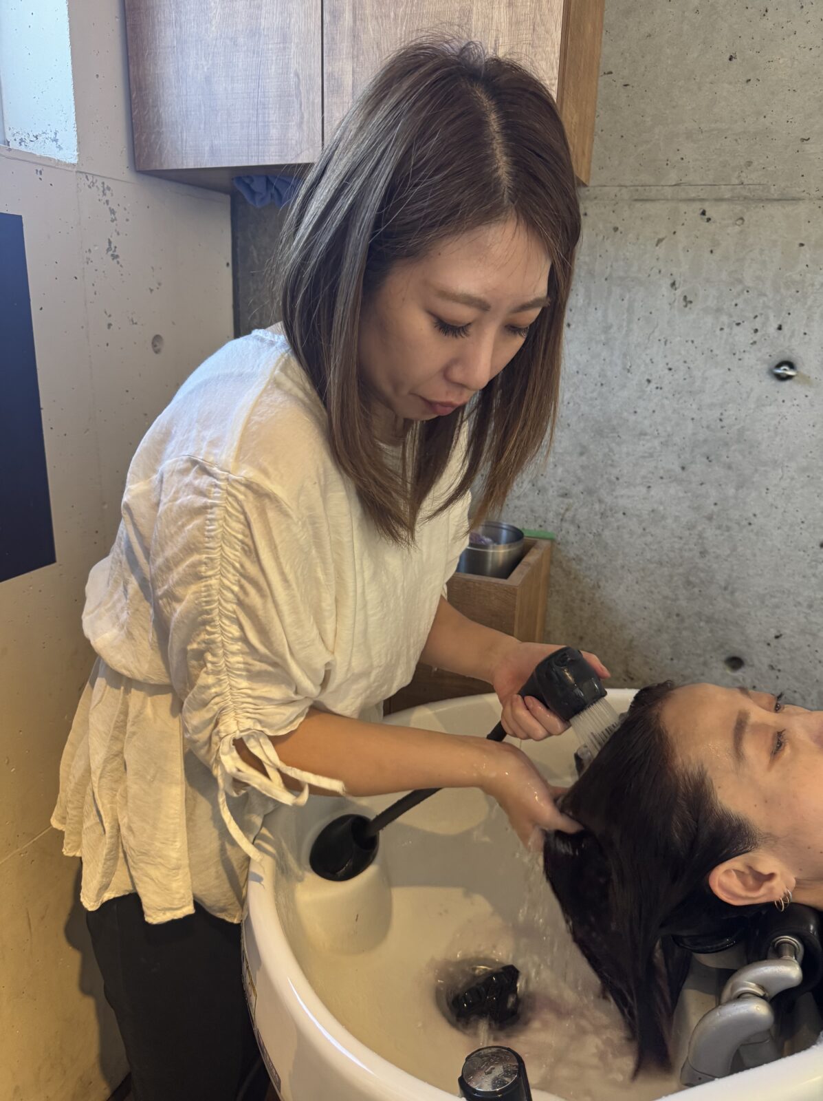 人気スタイリスト　ランキングが高い美容院　白髪染め　ハゲ予防　美革ストレート　岐阜柳津町　ヘアーラウル