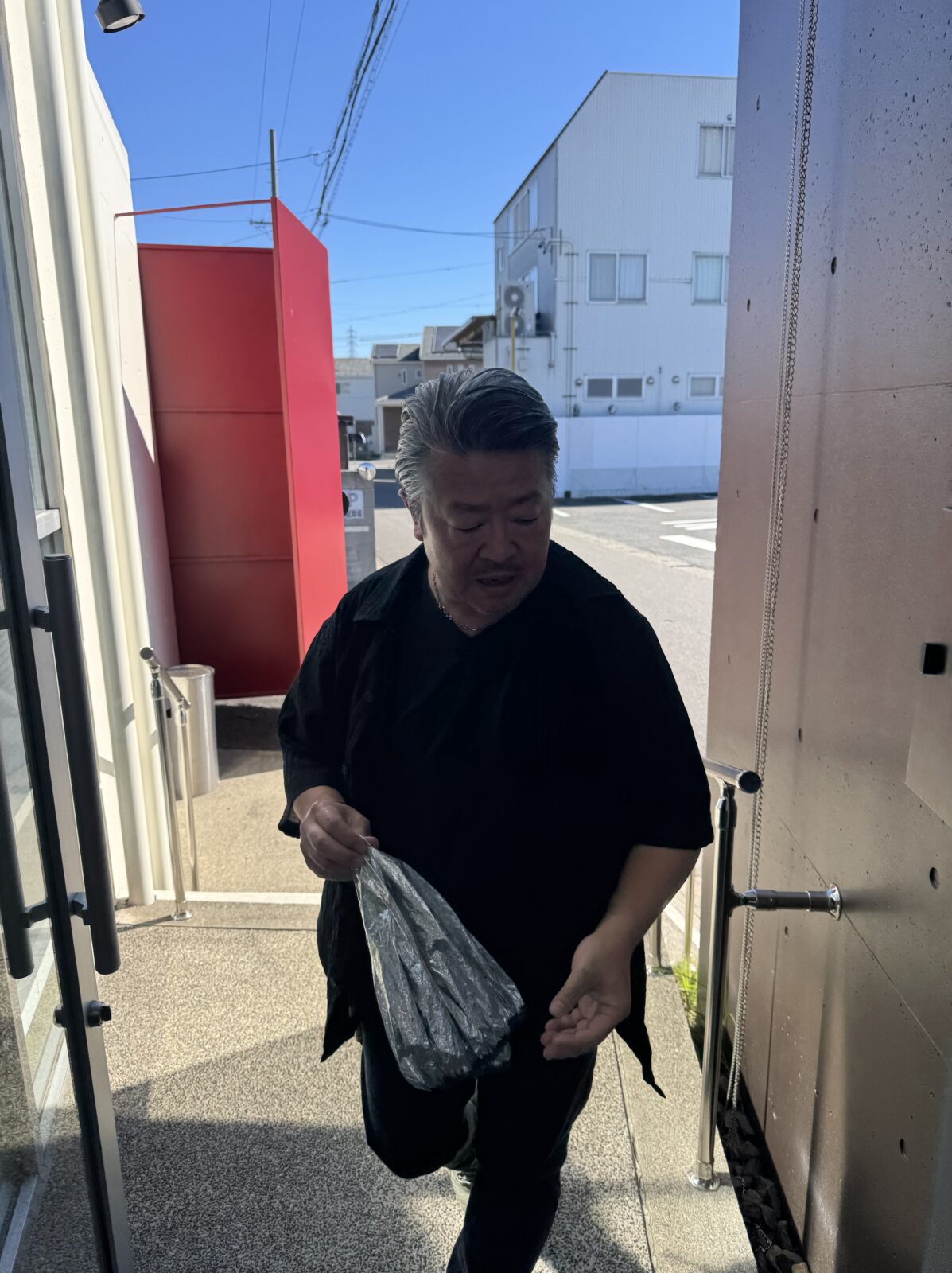 人気スタイリスト　ランキングが高い美容院　白髪染め　ハゲ予防　美革ストレート　岐阜柳津町　ヘアーラウル